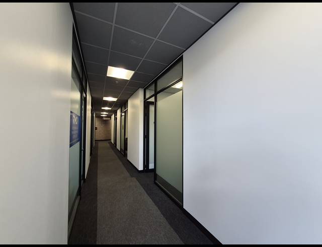 12M² OFFICE TO LET IN GLENADRIENNE